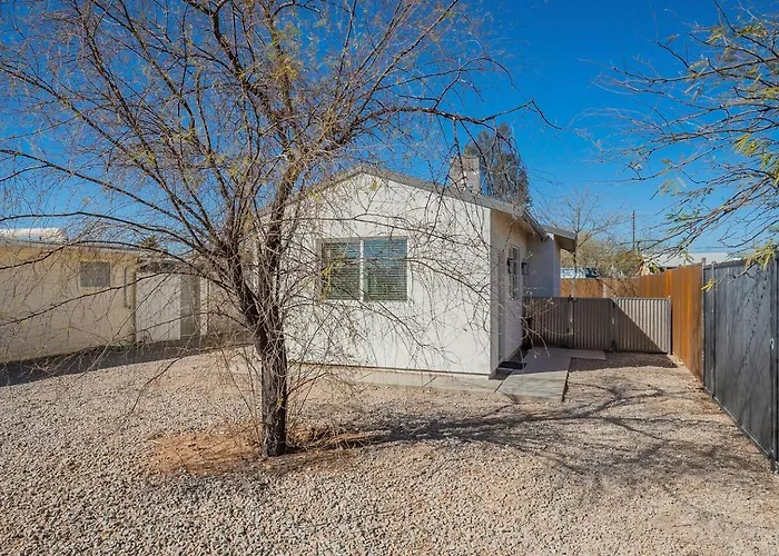 Holiday home Modern Updated Tucson